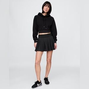 GapFit Pleated Exercise Skort
